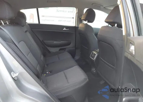 2021 Kia Sportage Lx z USA, uszkodzony, nr VIN KNDPM3AC4M7882610